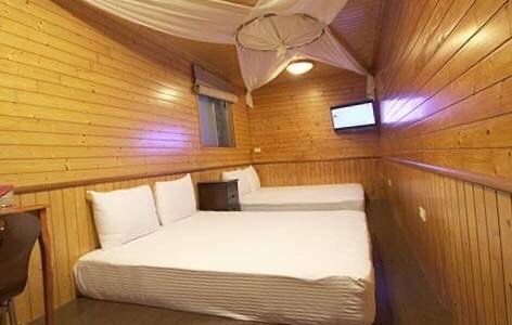 🏝 熱情島嶼四人房